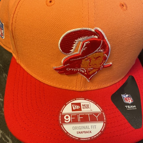 Buccaneers Hat - Picture 2 of 4